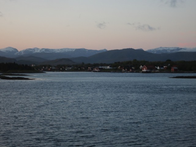 Hurtigruten_2015-06-20_00-35